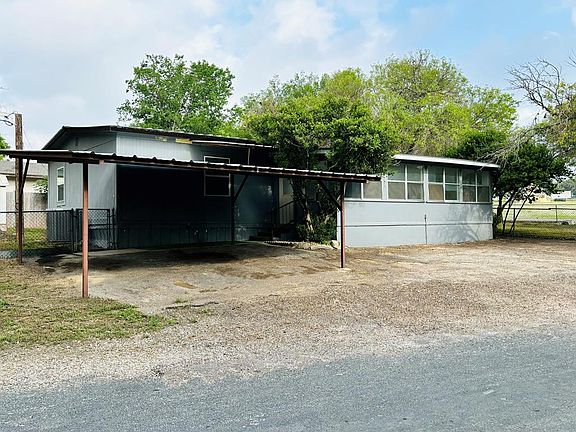 2nd image of 101 S Loyal Valley Dr