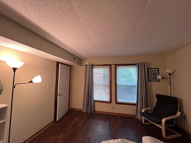 449 Harper Ave #11 — Photo 9
