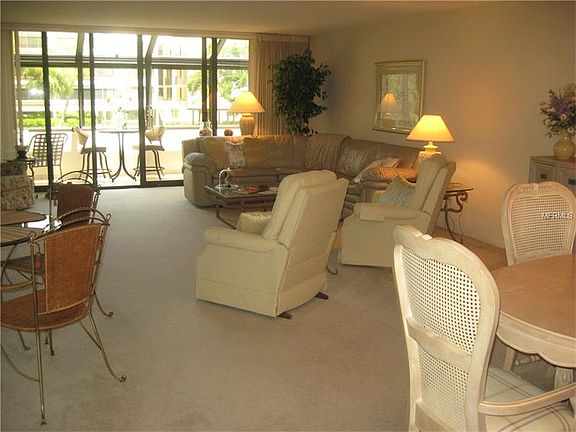3rd image of 6267 Midnight Pass Rd APT 105