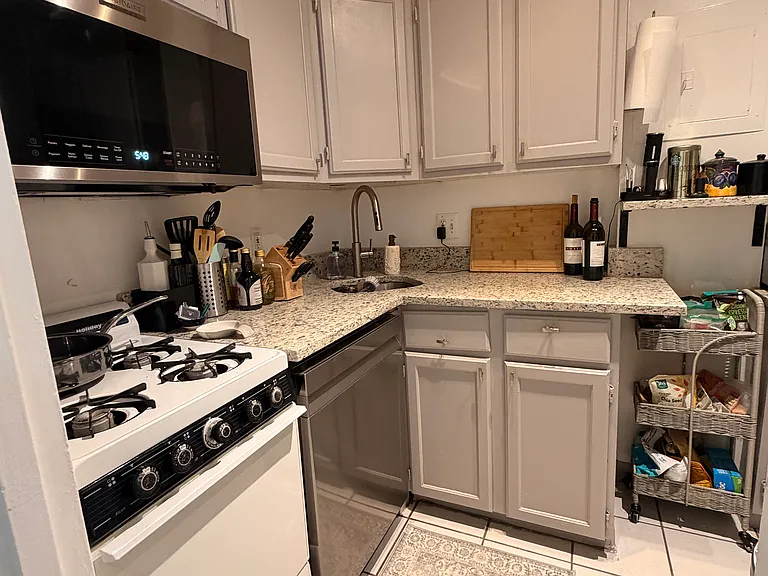 1121 Arlington Blvd #820 — Photo 5