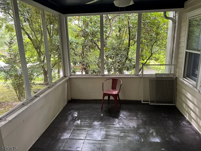 2 bed, 1.5 bath, $2,500 — Photo 4