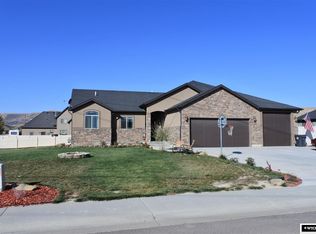 1218 Pronghorn Dr, Rock Springs, WY 82901
