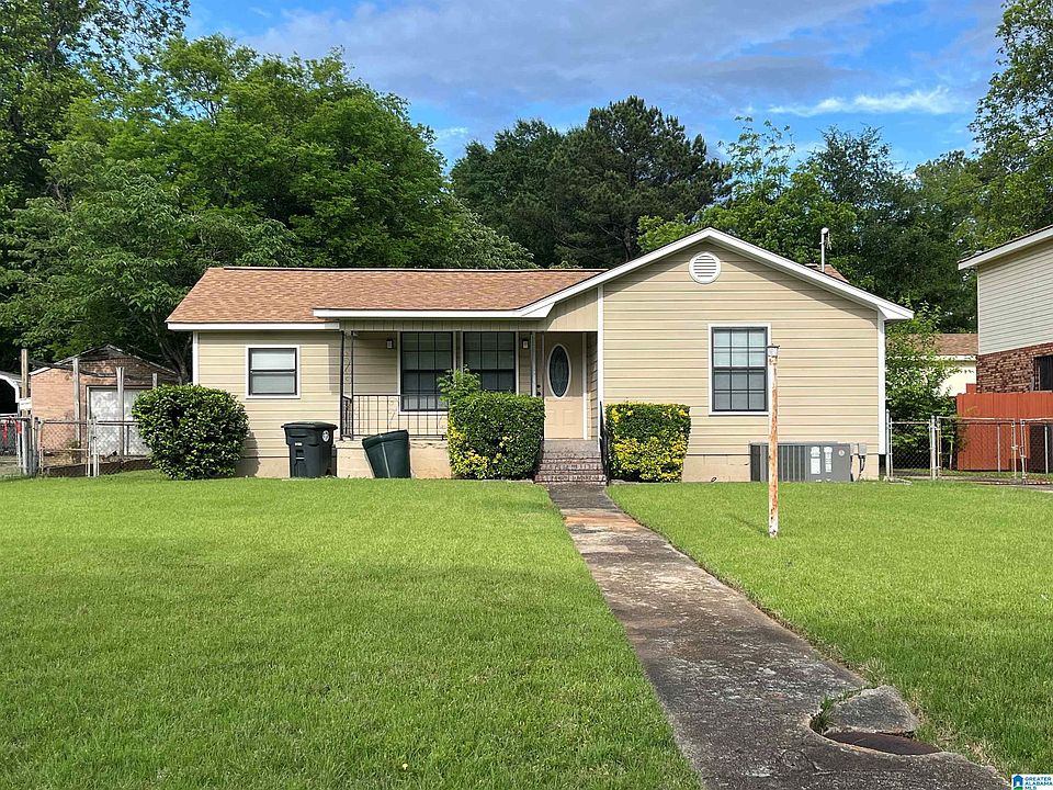 1st image of 1367 17th Way SW