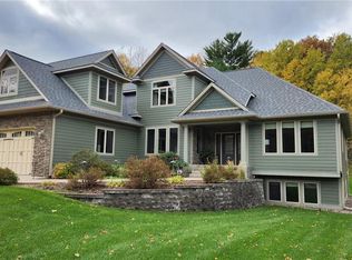 4616 Oakwood Hills Parkway, Eau Claire, WI 54701