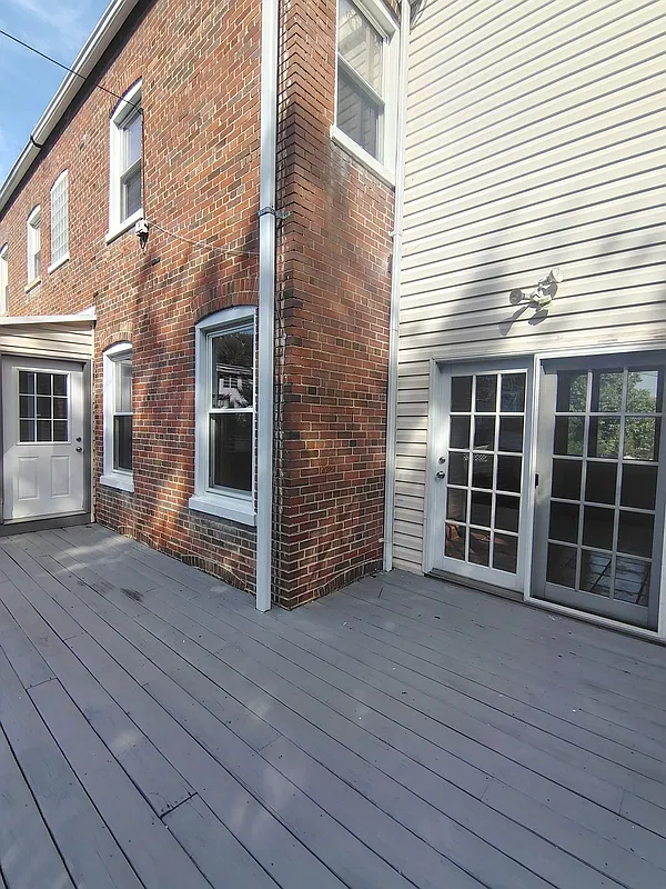 3 bed, 2.0 bath, 1244 sqft, $3,699 — Photo 3