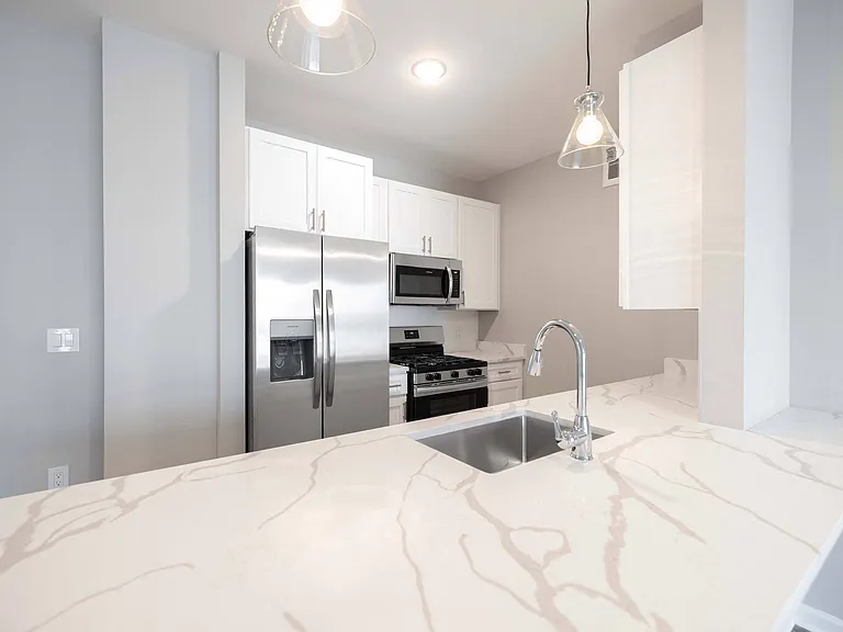Harbor Pointe — Photo 18