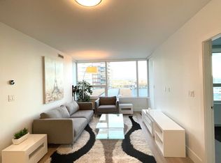 5508 Hollybridge Way #801, Richmond, BC V7C0C7