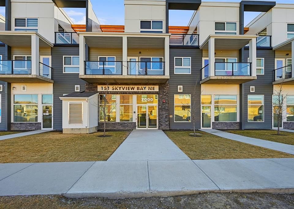 1st image of 151 N Skyview Bay NE #2216