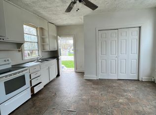 271 N Montgomery St UNIT 1, Spencer, IN 47460