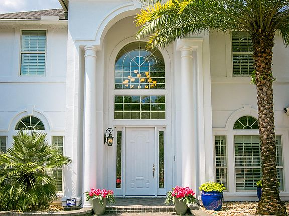 5th image of 161 Sawbill Palm Dr