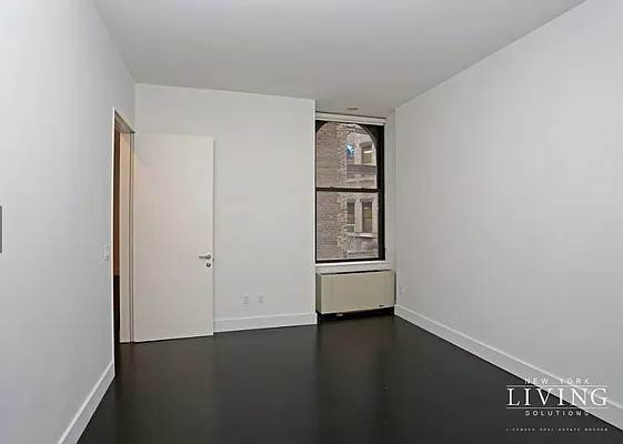 Rented by NY Living Solutions | media 18