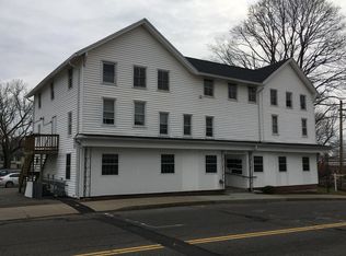 1 Cherry St APT D, Milford, CT 06460
