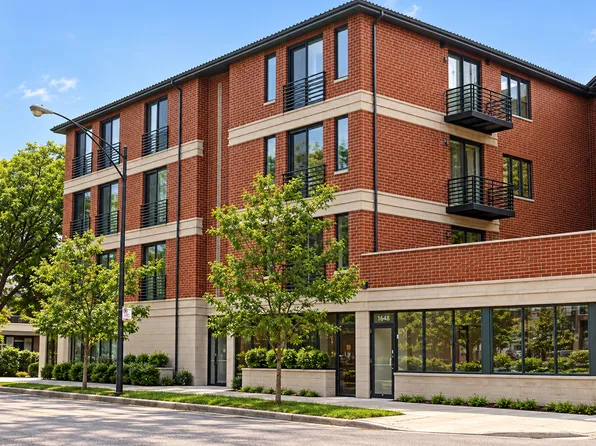 842 N Racine Ave Unit 202, Chicago, IL 60642