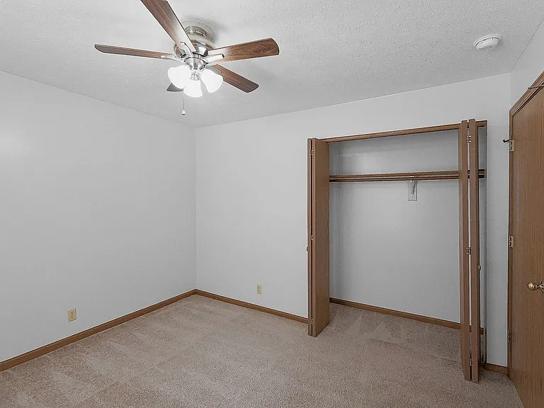 2221 S Street — Photo 22