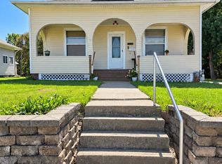 1110 Walnut St, Hamilton, IL 62341