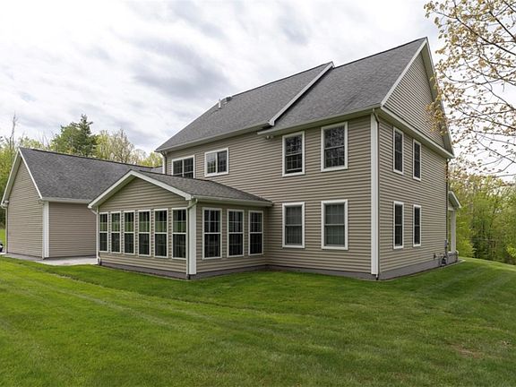 3rd image of 2274 Ellison Rd