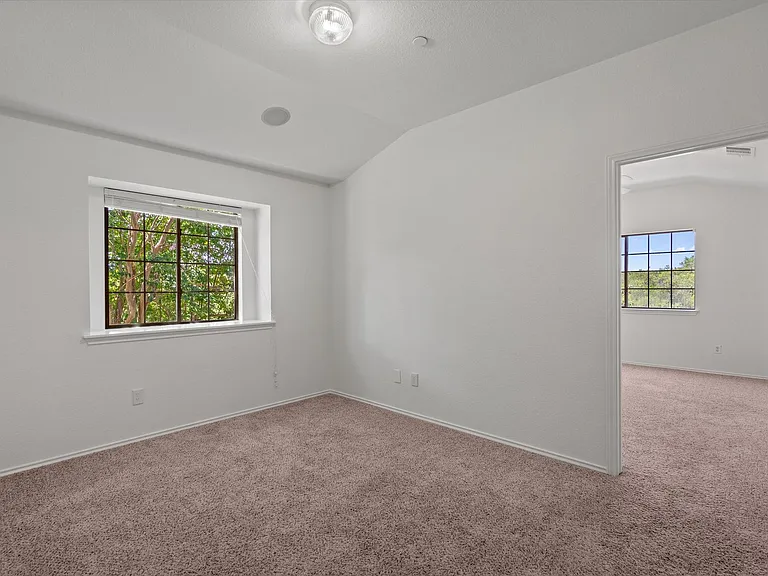 9201 Brodie Ln #203 — Photo 15
