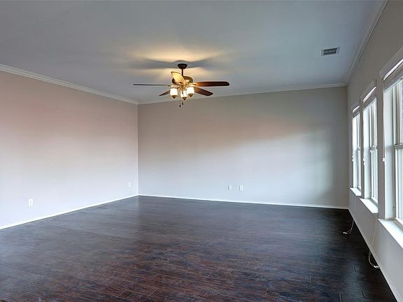 4th image of 11705 Champion Creek Dr