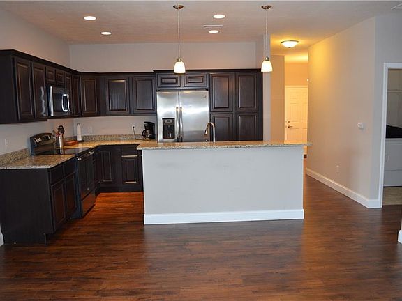 3rd image of 2601 Maddix Dr
