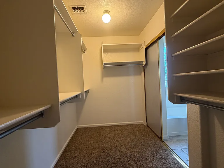 2504 W Hedgehog Pl — Photo 29