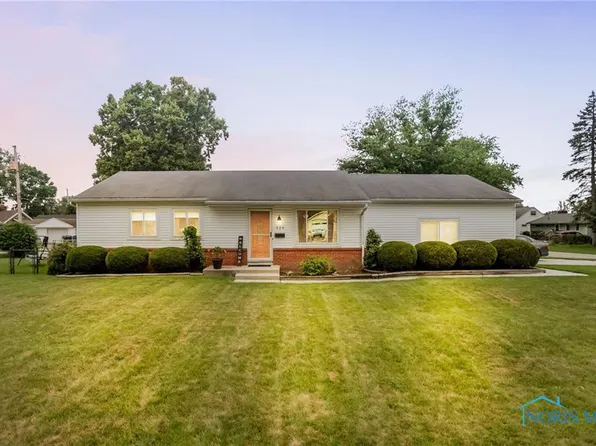 324 S Berlin Ave, Oregon, OH 43616