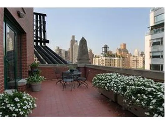 Sold by Douglas Elliman | media 6