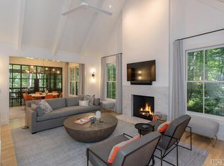 26 Pavilion Way, Cashiers, NC 28717
