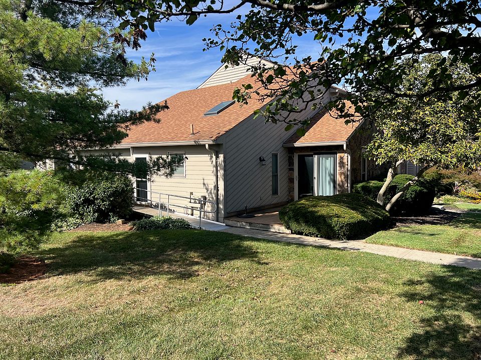 1st image of 4906 Columbia Cir