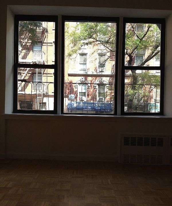 1st image of 400 E 78th St APT 3
