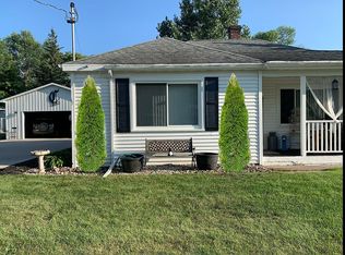 610 1st St, Pulaski, WI 54162