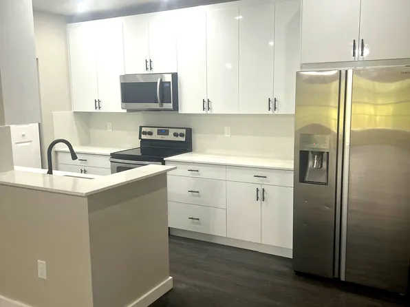 10360 Fox Trail Rd S, Royal Palm Beach, FL