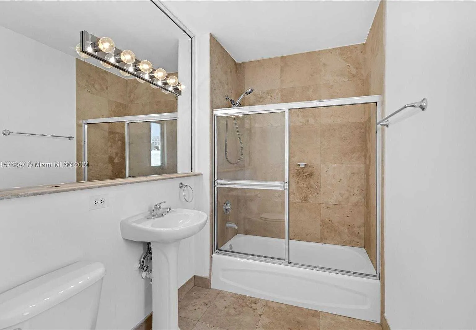 2 bed, $3,650 — Photo 3