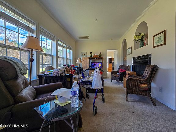 5th image of 200 Lisa'S Way