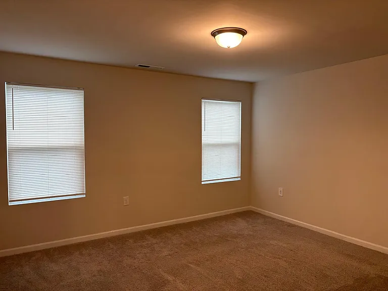904 Clearhaven Ln — Photo 23