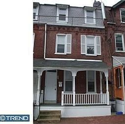 1st image of 806 W 9th St