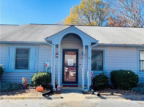 1657 Windsong Ct, Winston Salem, NC 27127
