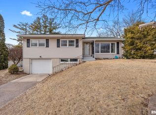 3314 28th Street Ct, Rock Island, IL 61201