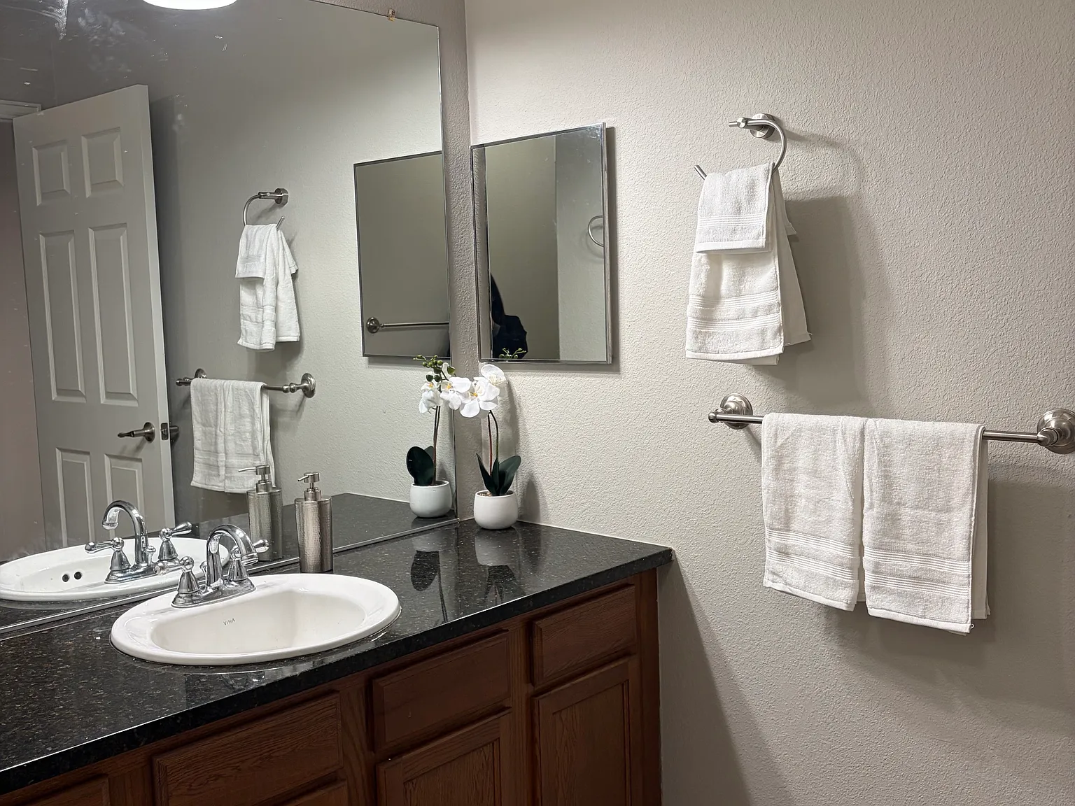 2 bed, 1002 sqft, $1,950 — Photo 4