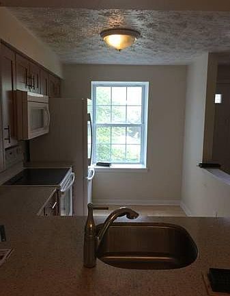 5th image of 2815 Middleboro Dr