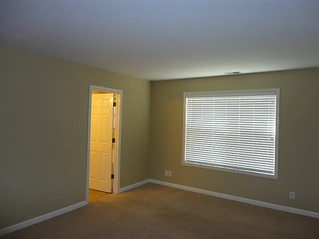 11447 Drabble Ln — Photo 7