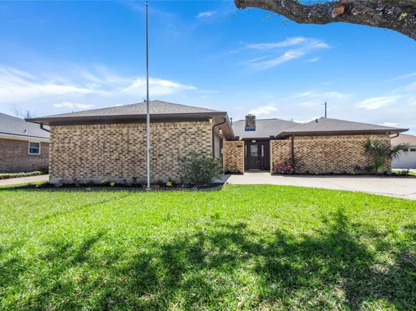 1106 N Kaufman Dr, Deer Park, TX 77536