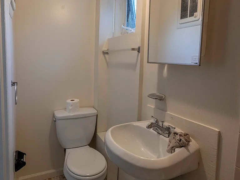 Apartment for rent in Loch Raven — Photo 6