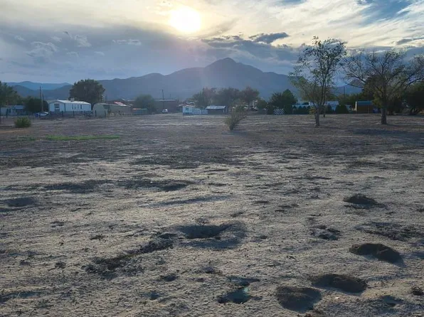 916 S 6th St, Socorro, NM 87801