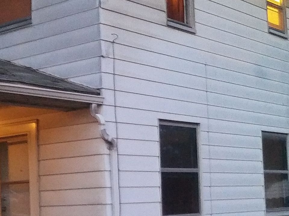 2nd image of 3003 South Ave