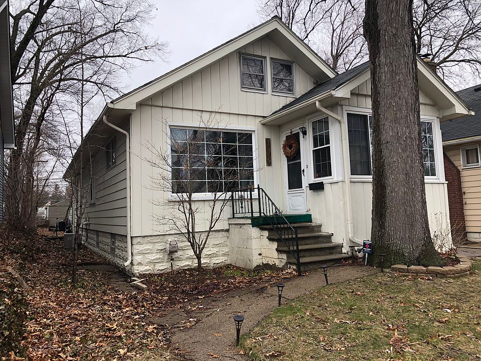1st image of 179 E Woodland St