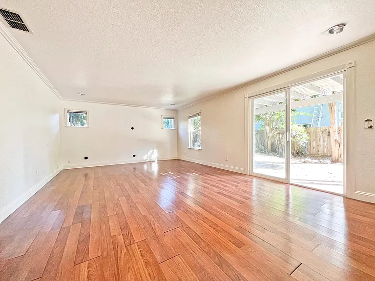 3324 Doherty Ct — Photo 17