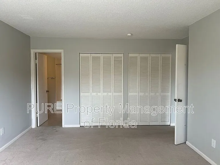 549 Fairways Dr #B — Photo 13