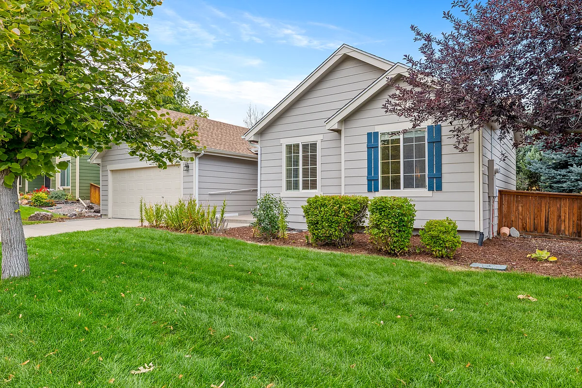 Building Photo - 742 Picket Ln