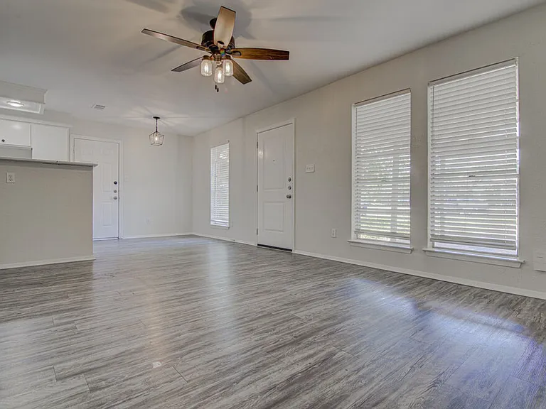 5301 Indio Cir — Photo 5
