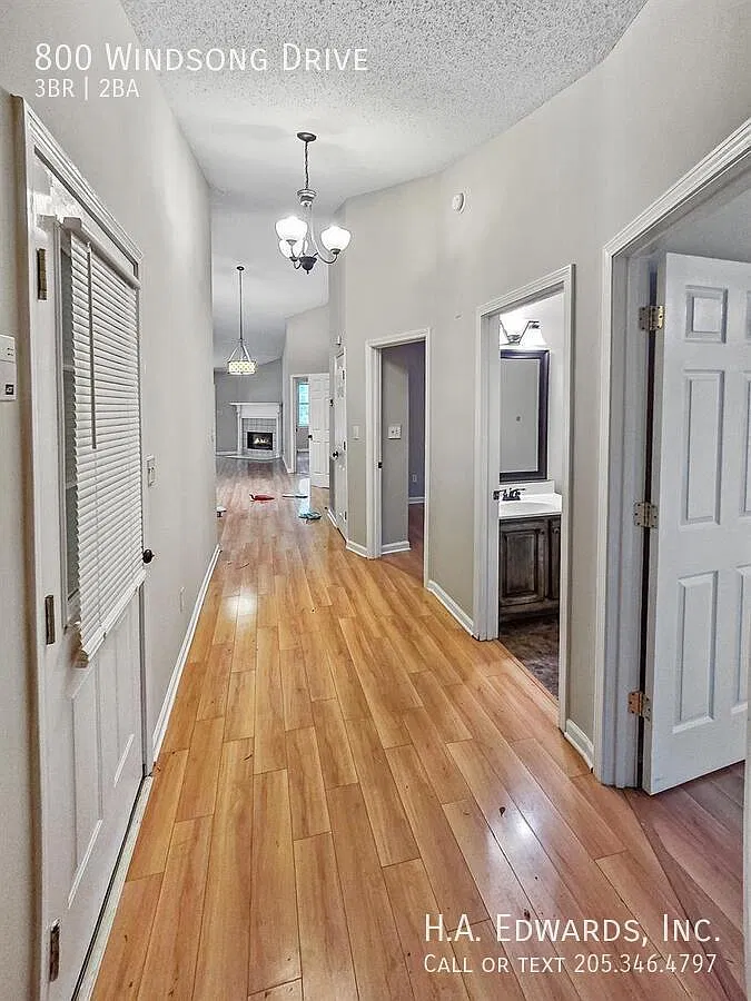 800 Windsong Drive — Photo 2